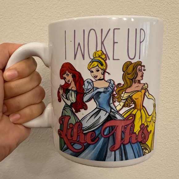 NWT Disney Princesses Belle Arielle Cinderella White  20oz mug - Picture 1 of 5